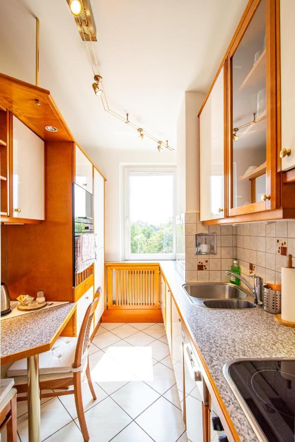 Best Rated Central Apartment Vienna - Ac, Wifi, 24H7Days Self Check-In, Board Games, Netflix Экстерьер фото
